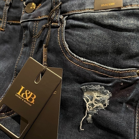 𝅺L&B Mid Wash High Rise Boyfriend Jeans W Crochet Lace-NWT-JEANS JUST DROPPED! - Picture 5 of 7